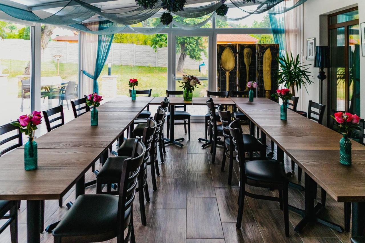 Dreko Panzio & Borbisztro Bed & Breakfast Gyorujbarat Luaran gambar