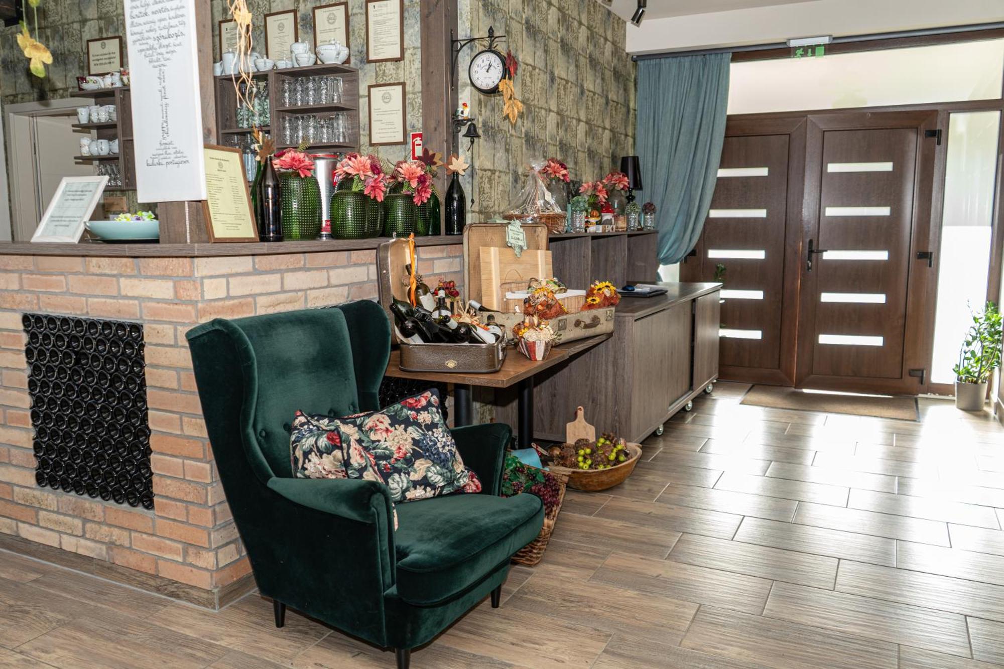 Dreko Panzio & Borbisztro Bed & Breakfast Gyorujbarat Luaran gambar