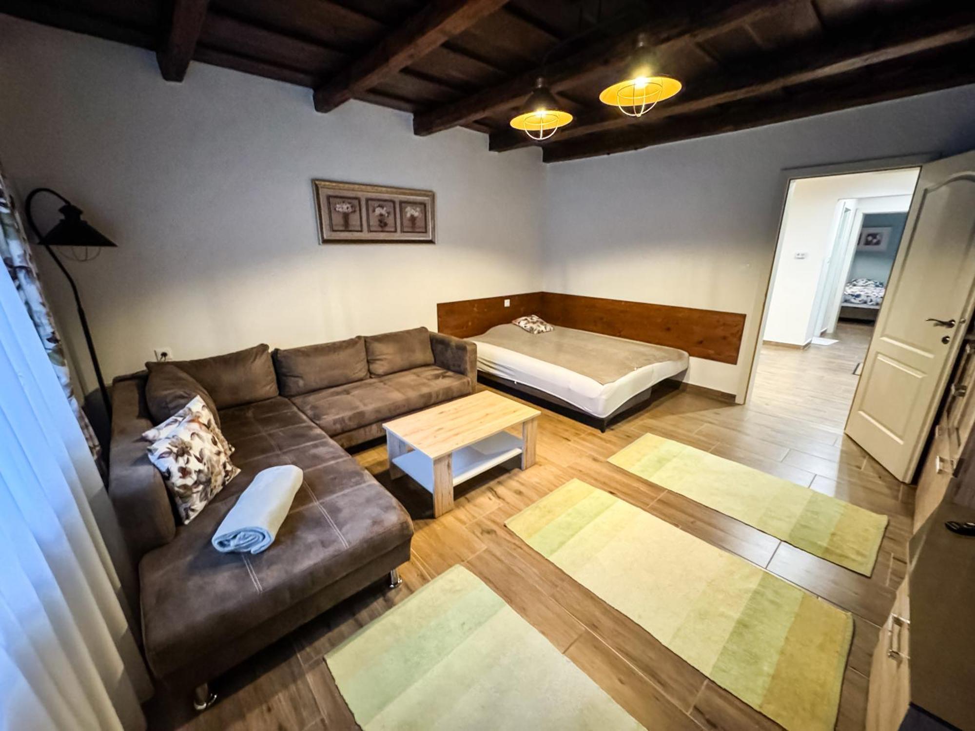 Dreko Panzio & Borbisztro Bed & Breakfast Gyorujbarat Luaran gambar